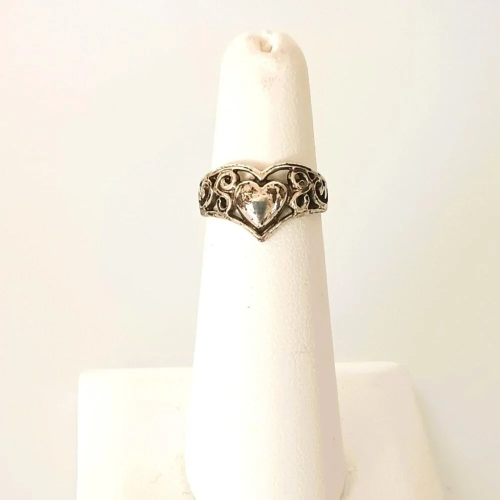 Vintage 925 Scroll Heart Ring 4.5